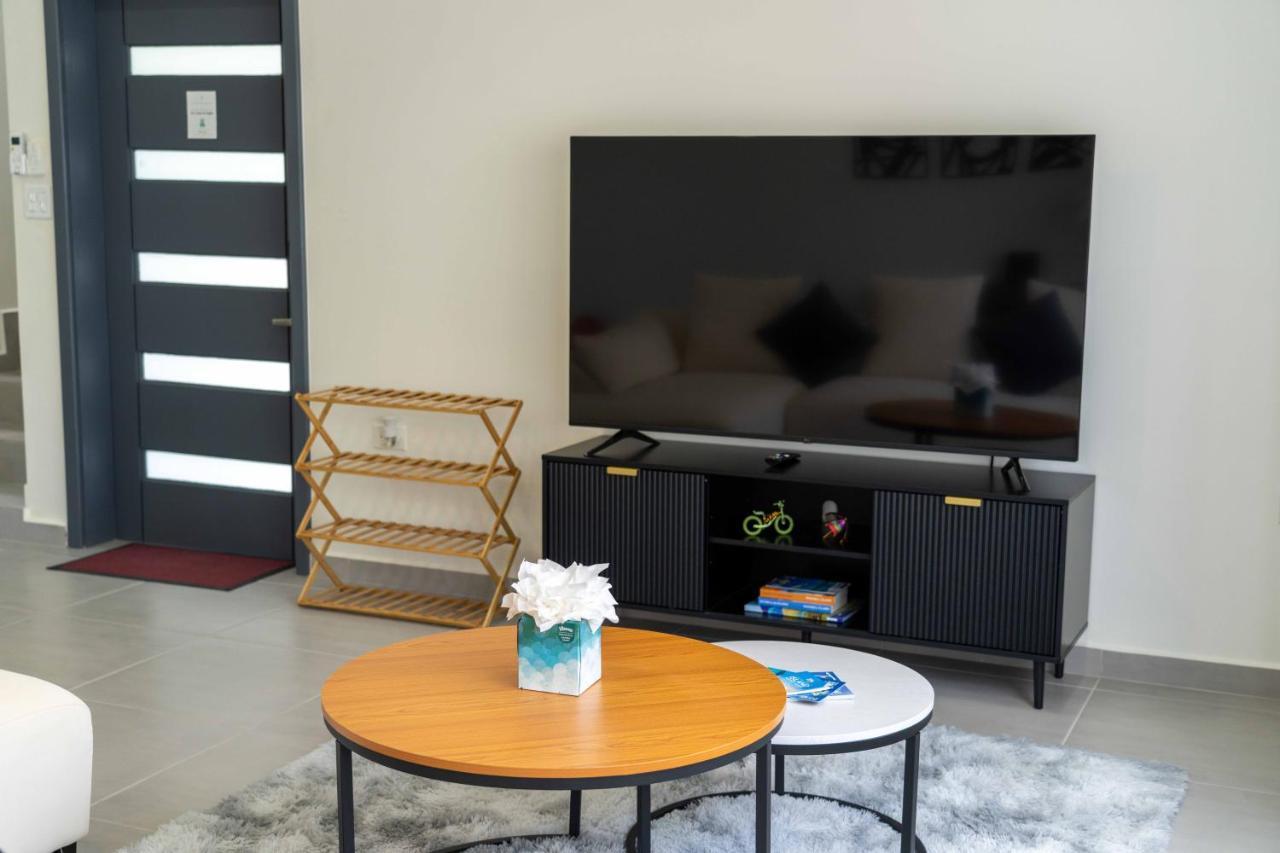 Spacious 3Br Home With Own Private Cozy Pool Koolbaai Exteriör bild
