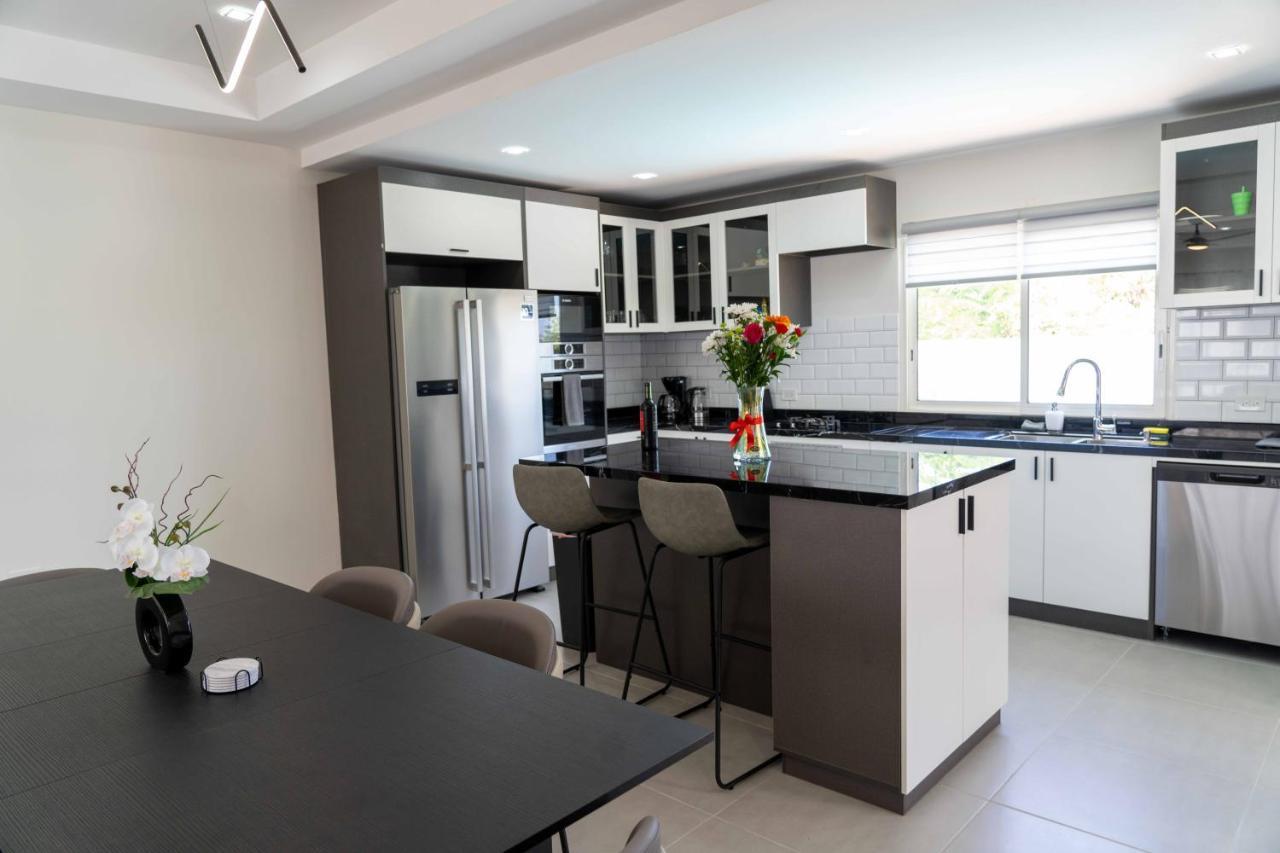 Spacious 3Br Home With Own Private Cozy Pool Koolbaai Exteriör bild